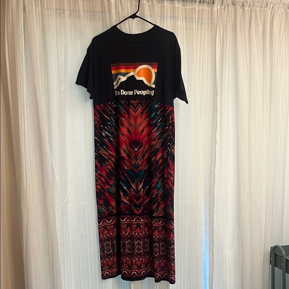 Black and Red Graphic Maxi Dress